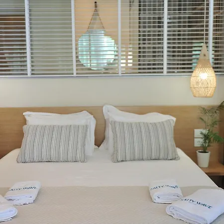 Hotel Salty Wave *