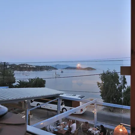 Salty Wave Hotel Skiathos