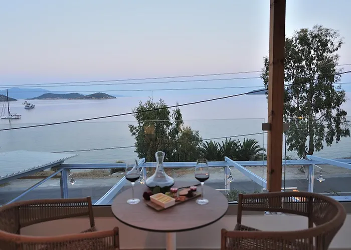 Salty Wave * Skiathos