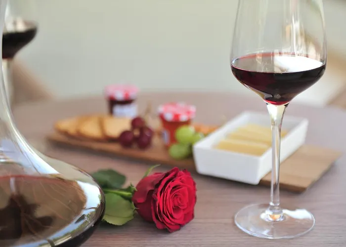 Salty Wave Hotel Skiathos