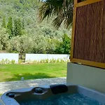 Hotell Salty Wave Skiathos stad
