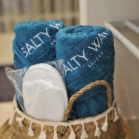 Salty Wave Ξενοδοχείο *
