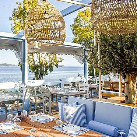 Salty Wave * Skiathos stad