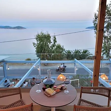Salty Wave Skiathos by