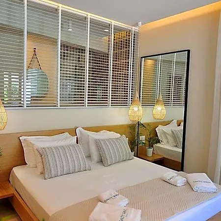 Salty Wave Hotell *