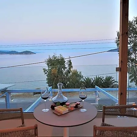 Salty Wave Hotell