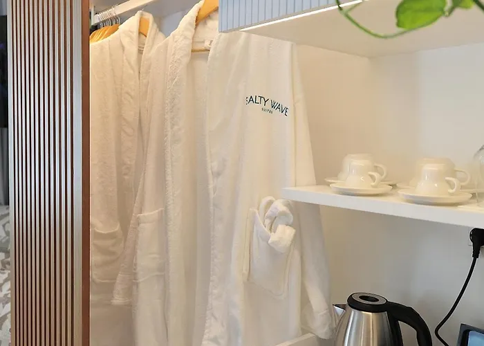 Hotel Salty Wave Skiathos Town